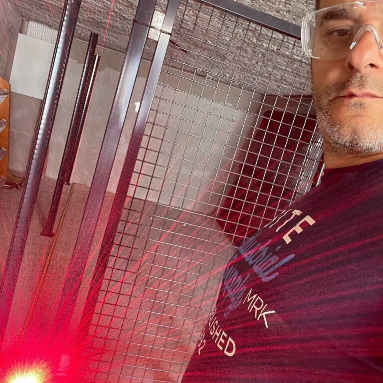 Intervention sur chantier avec travaux de structure métallique en rénovation